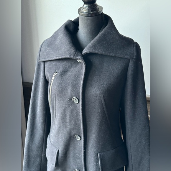 BCBG Maxazria Black Wool cashmere Trench Coat size 8 - Picture 2 of 9